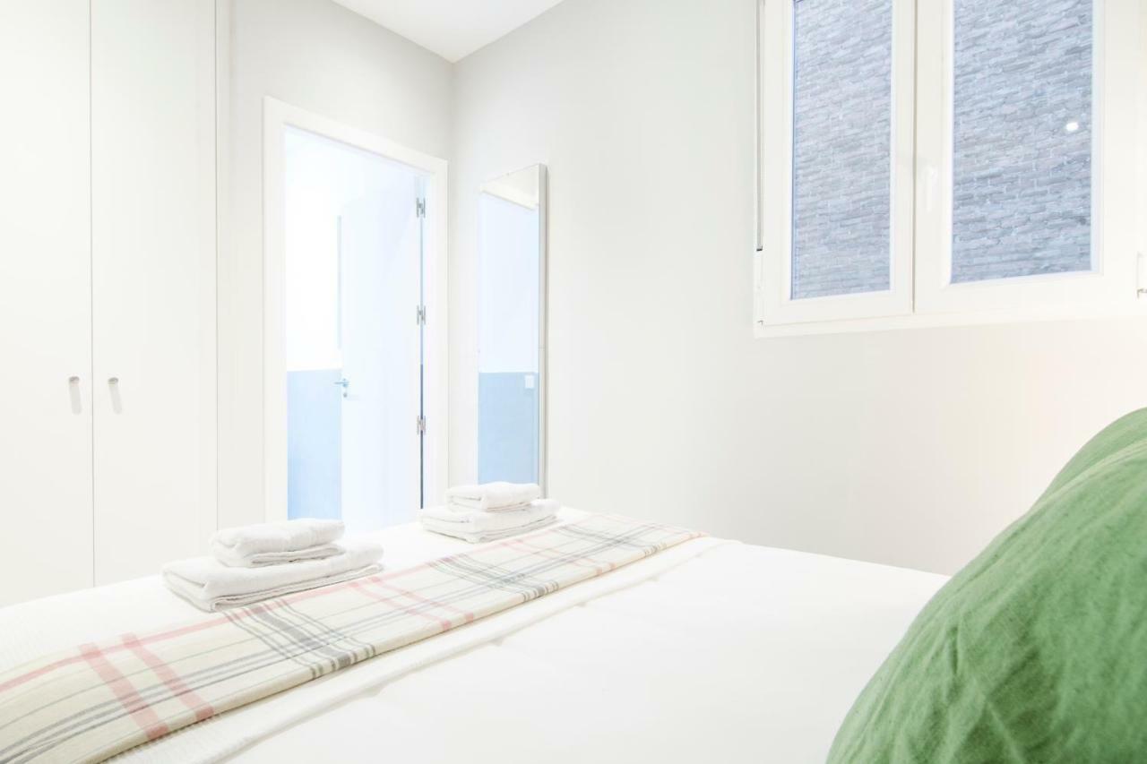 Sandoval, 13 Apartment Madrid Exterior photo